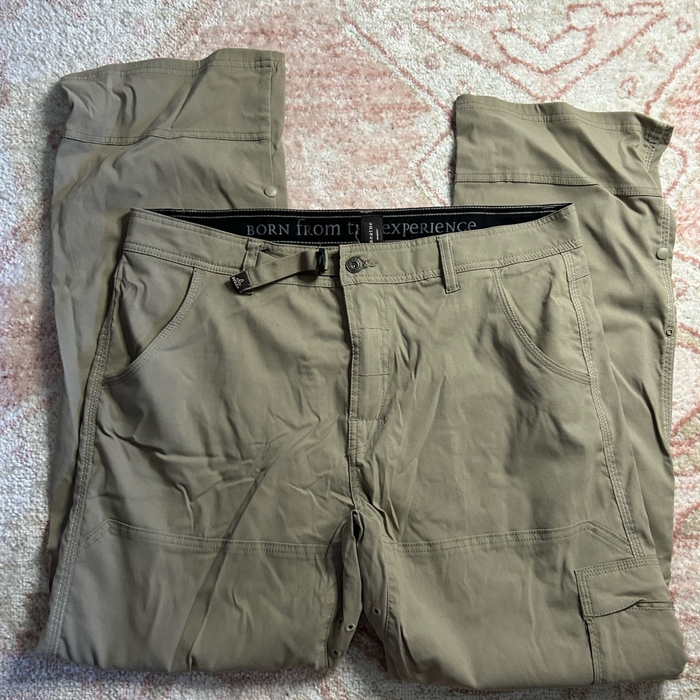 Prana Men's Cargo Pants in Khaki